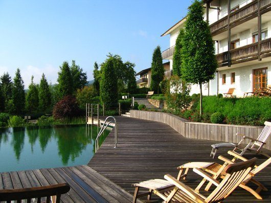 Hotel Christiane mit BioNova-Natur-Pool. Foto: Hotel Christiane